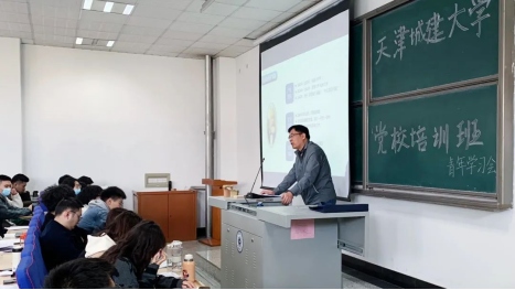 城市艺术学院党委书记王建国
